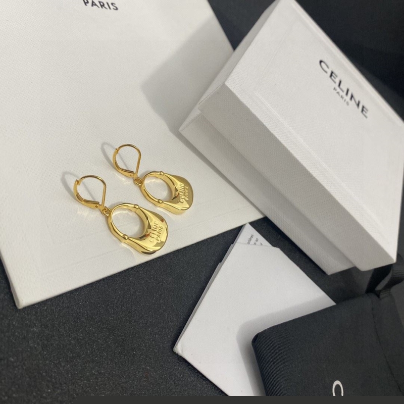 Ce**e earrings